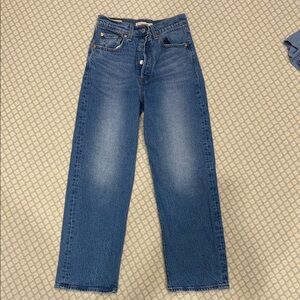 Levi’s Ribcage Straight Ankle Jeans NWOT